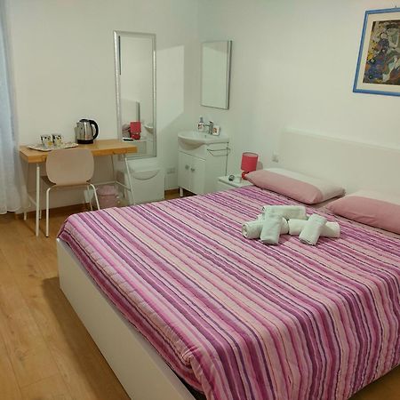 La Casa Di Mimma Hotel Matera Bilik gambar